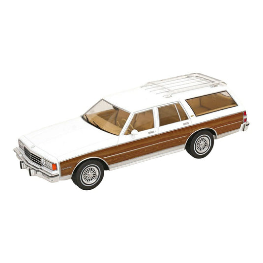 シボレー Caprice Estate ホワイト ブラウン / MCG 1/18 ミニカー