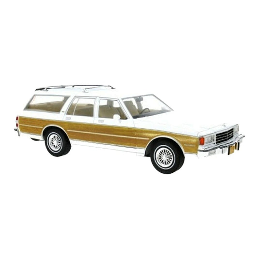 【予約】 シボレー カプリス エステートワゴン 1985 ホワイト / MCG 1/18 ミニカー