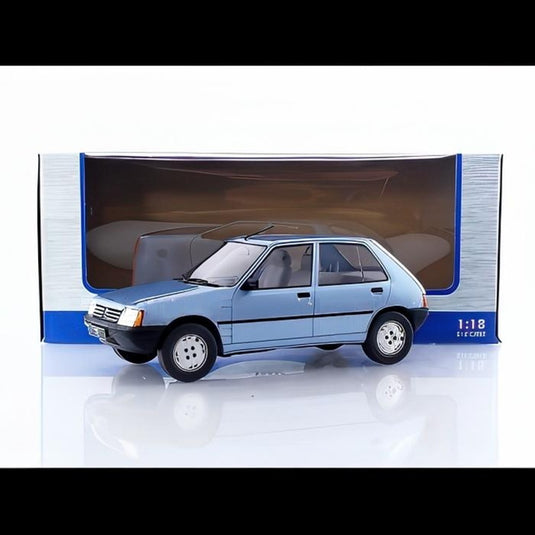 PEUGEOT 205 1984/ MCG 1/18 ミニカー