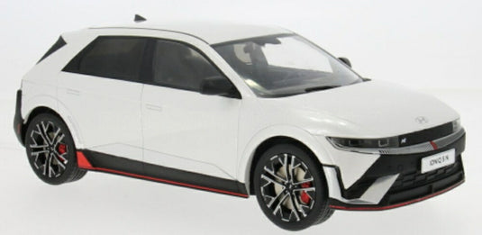 【予約】2026年発売予定HYUNDAI IONIQ 5 N 2024 ホワイト/ MCG 1/18 ミニカー