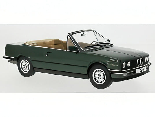 BMW 325i E30 グリーンメタリック/ MCG 1/18 ミニカー