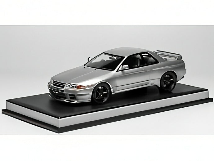 【予約】2026年発売予定NISSAN スカイライン GT-R R32 クーペ カスタム 1989 シルバー/ MOTORHELIX 1/18 99台限定ミニカー