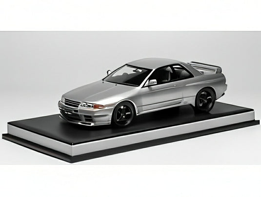 【予約】2026年発売予定NISSAN スカイライン GT-R R32 クーペ カスタム 1989 シルバー/ MOTORHELIX 1/18 99台限定ミニカー
