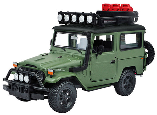 Toyotaトヨタ FJ40 オフロードトラック マットグリーン ランドクルーザー 四駆 模型 / Motor Max 1/24 ミニカー 模型