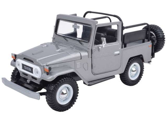 1974 トヨタ ランドクルーザー FJ40 コンバーチブル シルバー ランクル / Motor Max 1/24 ミニカー