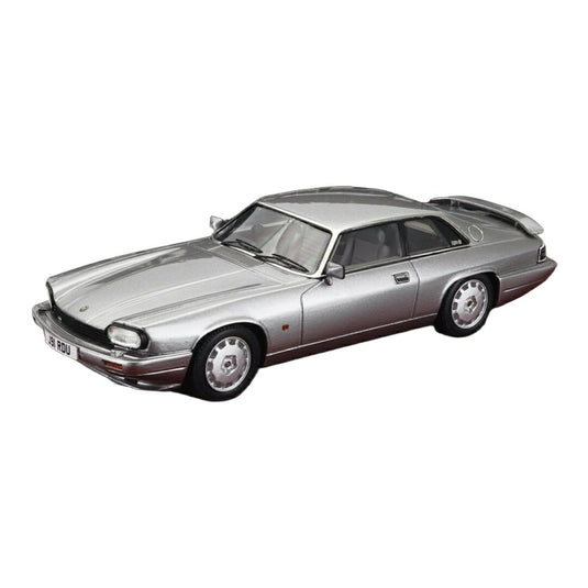 【予約】 Jaguarジャガー XJRS 1993 シルバー 100台限定 / Matrix 1/43 ミニカー