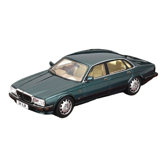 【予約】 Jaguarジャガー XJR (XJ40) 1991 グリーンメタリック / Matrix 1/43 ミニカー