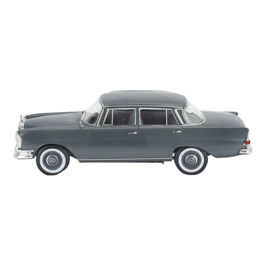 Mercedes Benzメルセデスベンツ 220 (W111) 1962 グレー ショーケース付き / EDICOLA 1/24 ミニカー