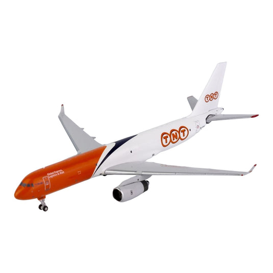 TNT TNT ツポレフ TU-204-102S SU-EAG / NG Models 1/400 飛行機模型 旅客機