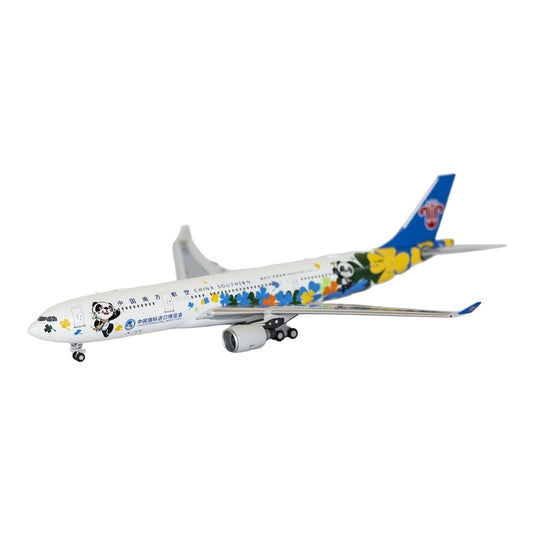 中国南方航空 China Southern Airlines エアバス A330-300 「中国国際輸入博覧会」特別塗装 / NG Models 1/400 飛行機模型 旅客機