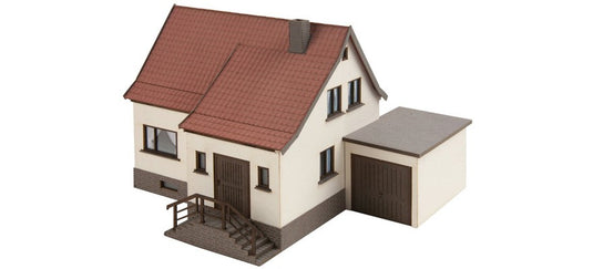 HOゲージ 鉄道模型 Noch Settlement house with garage 住宅 ガレージキット