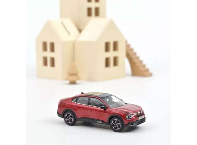 2023 Citroen C4 X エリクサーレッド/Norev 1/43ミニカー