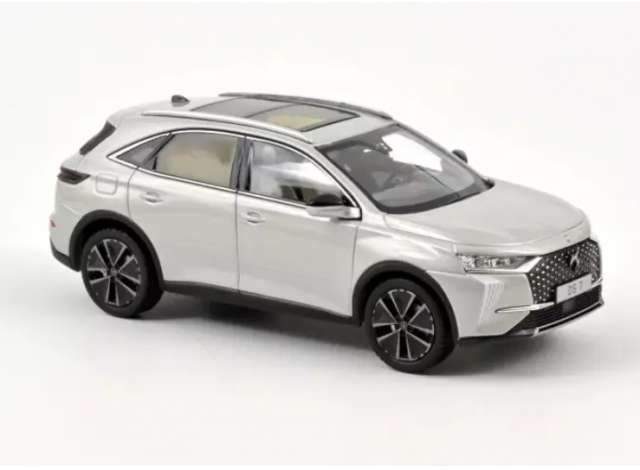 2022 DS 7 クリスタルパール/Norev 1/43ミニカー
