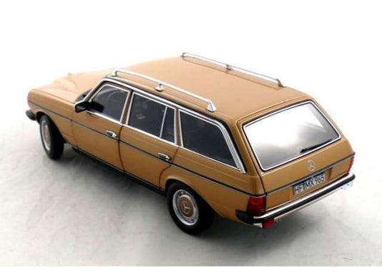 Mercedes Benz S123 T-Model, champagne metallic (Code473)/Norev 1/18ミニカー 500台限定