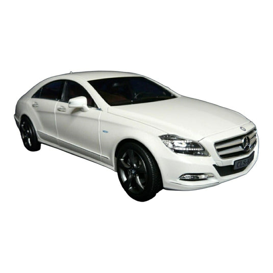 【予約】2026年発売予定 Mercedes Benzメルセデスベンツ CLSクラス クーペ 2011 ブリリアントホワイトメタリック / Norev 1/18 ミニカー
