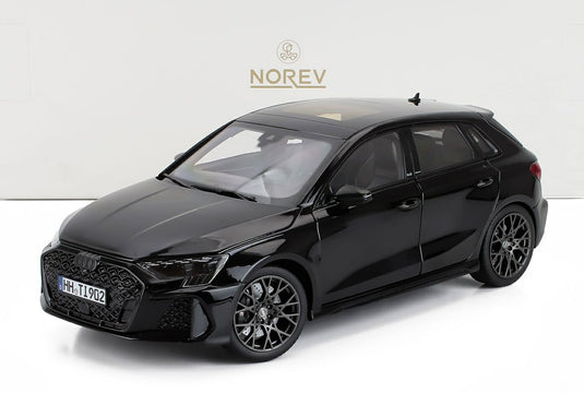 【予約】AUDI A3 RS3 2025 ブラック / Norev 1/18 ミニカー