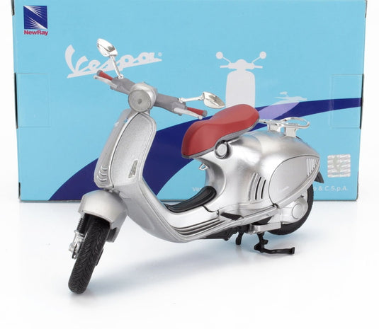 PIAGGIOピアッジオ VESPAベスパ 946 BELLISSIMAベリッシマ 2014 SILVER シルバー SCOOTER MOTORCYCLE / NEW-RAY 1/12 ミニカー