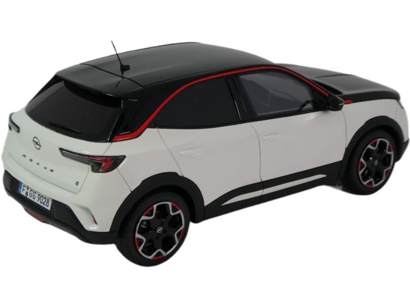 ギャラリービューアに画像をロードする, オペル モッカe GSライン 2021/ OTTO 1/18 ミニカー
