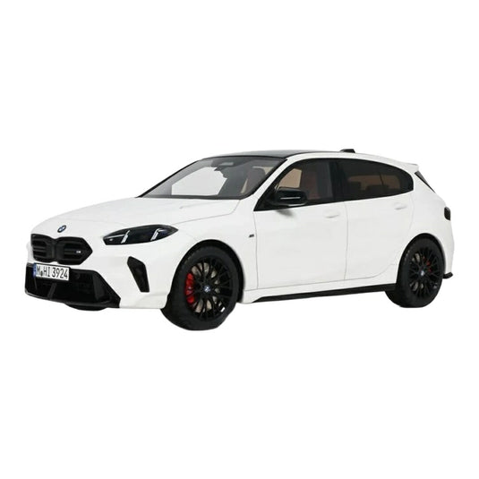 【予約】 BMW M135 xDrive 2024 ホワイト / Otto Mobile 1/18 ミニカー