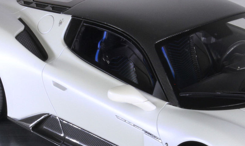 ギャラリービューアに画像をロードする, Maserati MC20Bianco Audace /Carbon Roof/BBR 1/18ミニカー
