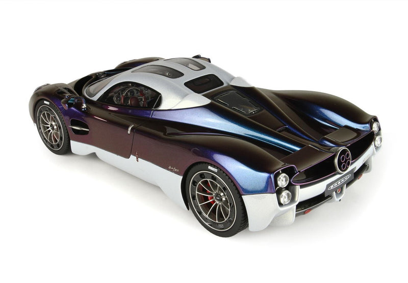 ギャラリービューアに画像をロードする, PAGANI UTOPIA 2022 CHAMALEON PURPLE BLUE MET/BBR 1/18ミニカー 48台限定
