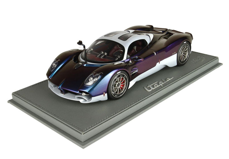 ギャラリービューアに画像をロードする, PAGANI UTOPIA 2022 CHAMALEON PURPLE BLUE MET/BBR 1/18ミニカー 48台限定
