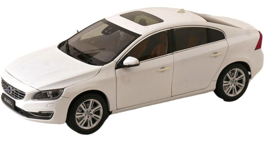 Volvoボルボ S60 L ホワイトメタリック / Paudi 1/18 ミニカー