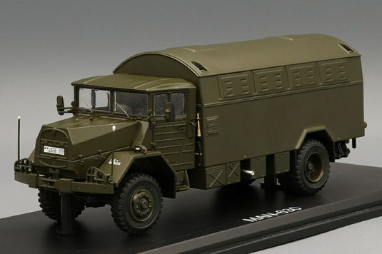 MAN 630 kung Bundeswehr カーキ/ Premium ClassiXXs 1/43 ミニカー