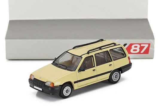 OPELオペル KADETTカデット E キャラバン SW ステーションワゴン 1985 ベージュ / PREMIUM CLASSIXXS 1/87 ミニカー