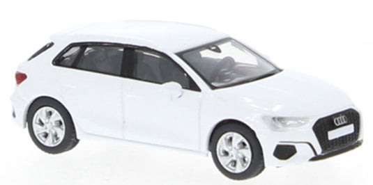 Audiアウディ A3 (8Y) 2022 Whitehigh quality pl / PCX87 1/87 模型