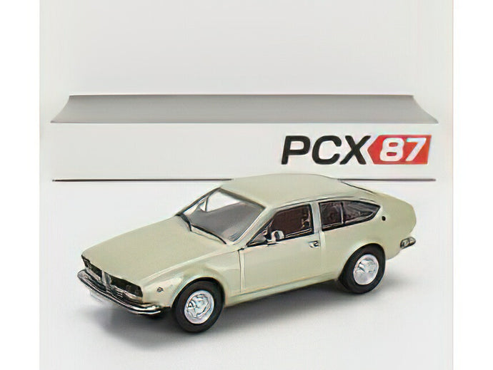 ALFA ROMEO ALFETTA GT 1974 VERY LIGHT GREEN MET/PREMIUM CLASSIXXS 1/87ミニカー