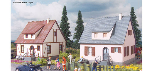 HOゲージ 鉄道模型 Piko Neuburg 住宅2軒 工具小屋1軒 2x settlement houses in Neuburg + 1x tool shed