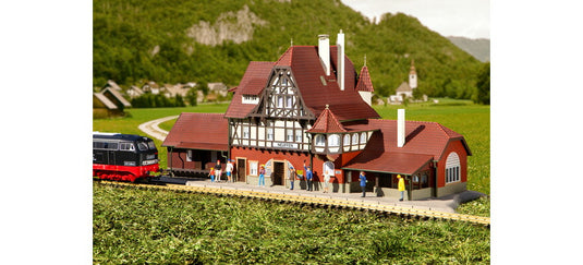 Gゲージ 鉄道模型 Piko ピコ Neuffen train station