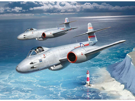 グロスター ミーティア F.8 Gloster Meteor F.8 / Revell 1/32 飛行機模型 ミリタリー