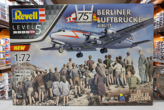 C-54D 75th Anniversary Berliner Luftbruecke Airlift 75周年記念 組み立てプラモキット模型 飛行機 /Revell 1/72