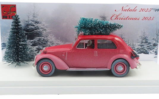 【予約】FIAT 1500 1940 クリスマスエディション 2025 サンタクロースフィギュア付き レッド/ Rio 1/43 ミニカー