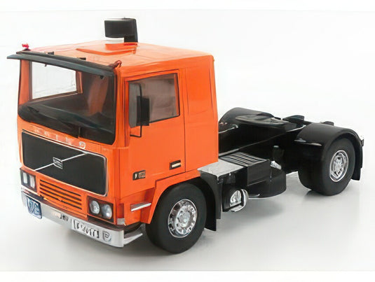 VOLVO F10 TURBO 6 TRACTOR TRUCK 2ASSI WITH DECAL SET 1977 ORANGE BLACK/ROAD-KINGS 1/18ミニカー