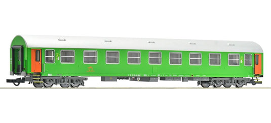 HOゲージ 鉄道模型 Roco ロコ ZSSK 2等客車 Era V-VI DC