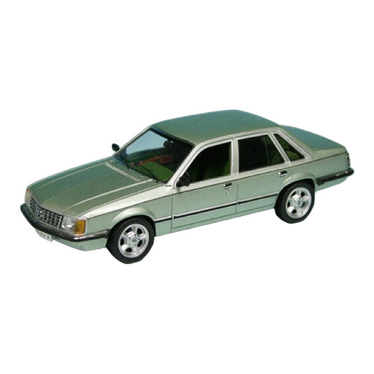 Opelオペル Senator A ライトグリーン 2000台限定 / Schuco 1/43 ミニカー