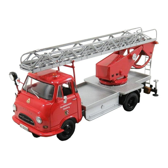 HANOMAG GARANT FIRE ENGINE WITH SCALA FW DREHLEITER RED SILVERレッドシルバー / Schuco 1/43 ミニカー