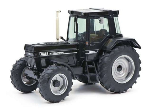 Case 1455 XLA ブラックトラック 模型　建設機械/ Schuco1/32
