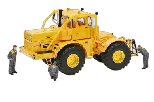Kirovets K700 フィギュア付き 450784600/ Schuco 1/32  模型 ミニカー