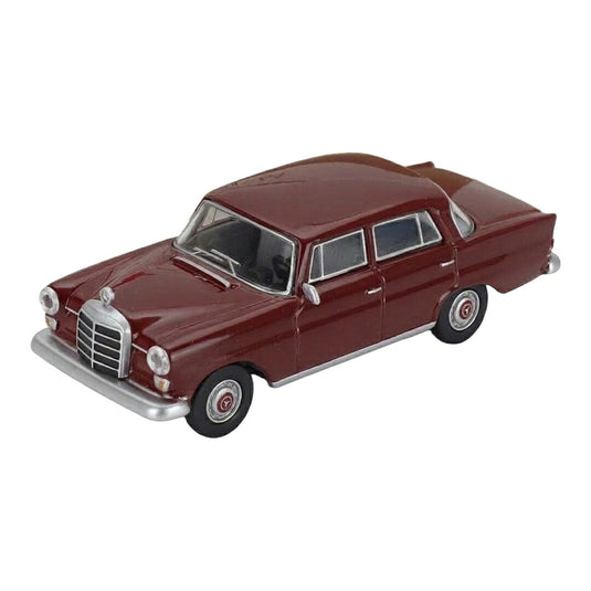 Mercedes Benzメルセデスベンツ 200D W110 1965 レッド / Schuco 1/64 ミニカー