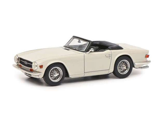 Triumph TR6 レジンシリーズ ホワイト/Schuco 1/43ミニカー