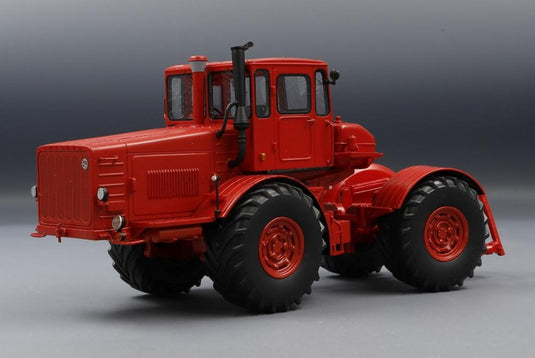 Kirovets K-700 トラクター レッド/ Schuco 1/32 ミニカー