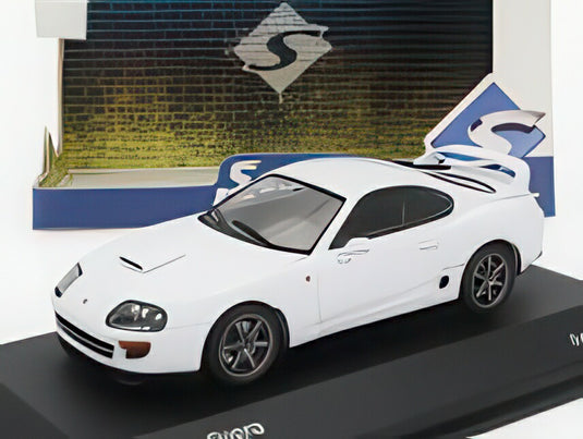 TOYOTA SUPRA MKIV クーペ 2001 ホワイト/ SOLIDO 1/43 ミニカー