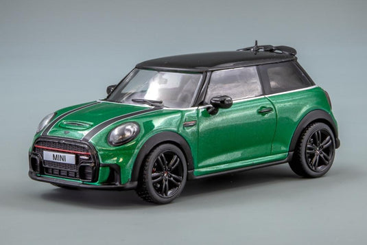 Mini Cooper John Works 2023 ブリティッシュレーシンググリーン/ SOLIDO 1/43 ミニカー