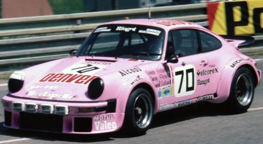Porsche 934 Turbo No 70 Winner GT Class 24h Le Mans 1981 Bertapelle Perrier Salam / Spark 1/18 ミニカー