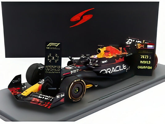 Red Bull F1 Rb19 チーム Oracle Red Bull Racing 1 ワールドチャンピオン 2位 Sprint Race Qatar GP ピットボード付き 2023 Max Verstappen   18S909/ Spark 1/18 ミニカー