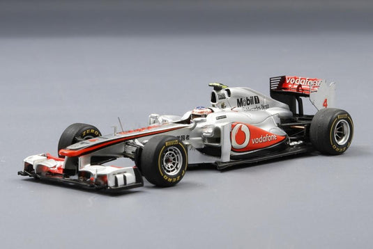McLaren MP4-26 4号車 Jenson Button 200GP ハンガリーGP 2011 優勝/ Spark 1/43 ミニカー